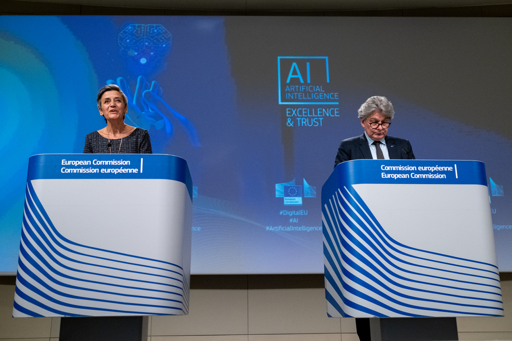 Artificial Intelligence and social rights: a first assessment